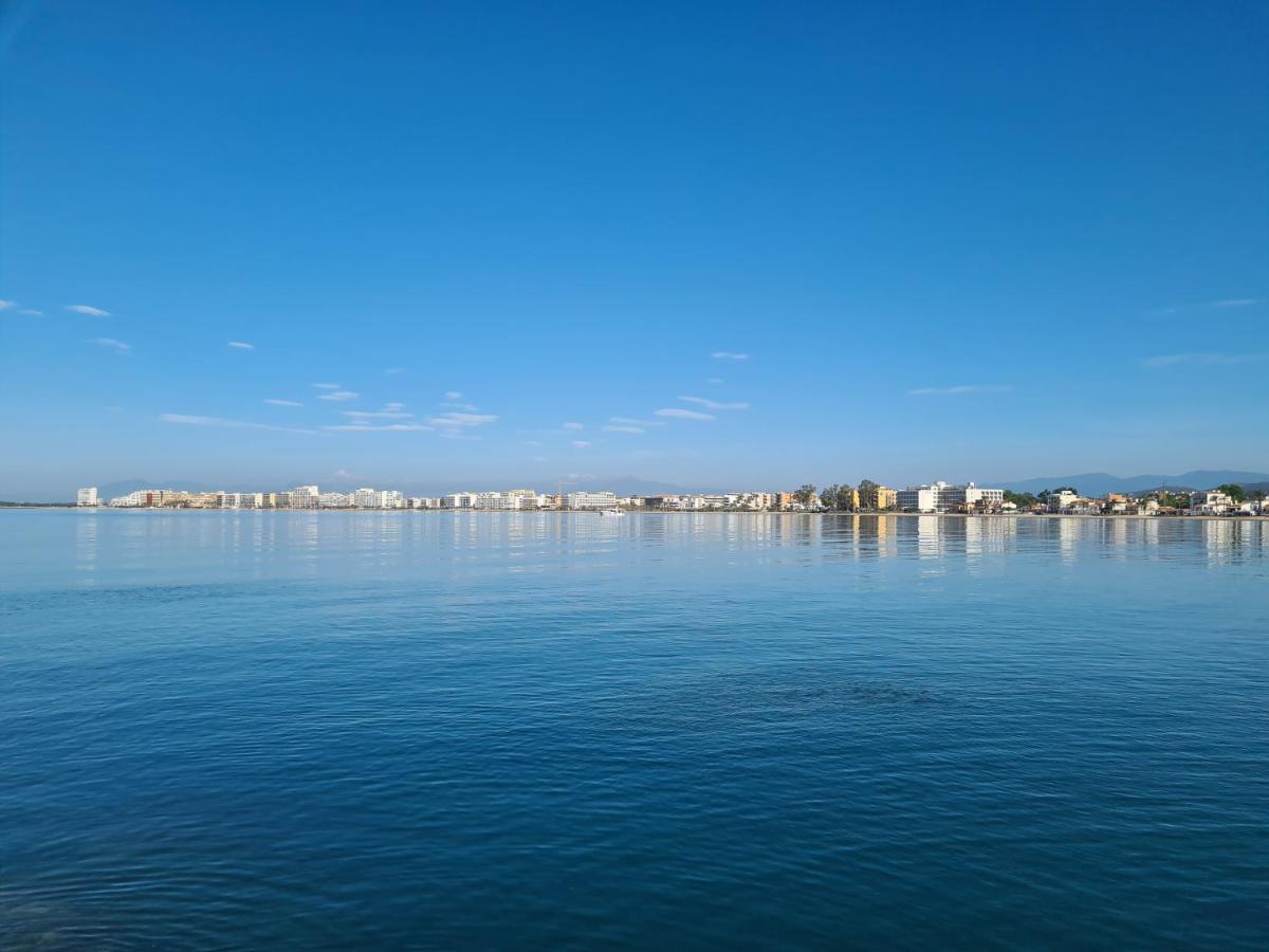 Acogedor apartamento vistas al mar Rosas Exterior foto
